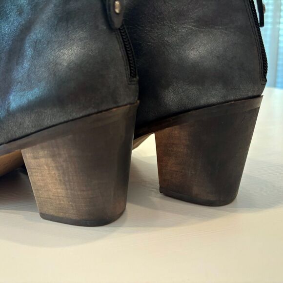 Kelsi Dagger Open Toe Gray Suede Leather Chunky Heels US Size 8 - Picture 8 of 11